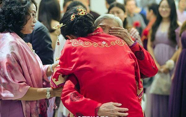 女方父亲婚礼致辞指南，温馨寄语与致辞步骤全解析