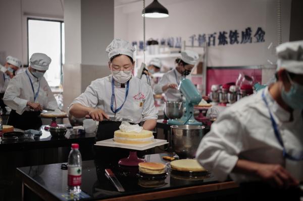 上海养护院小房间与残障人士关怀引发关注