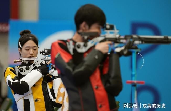 盛李豪荣耀时刻，国家队陪伴下的温馨故事与荣耀祝贺