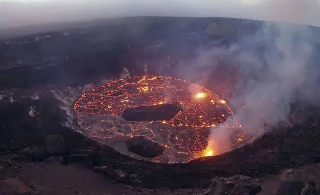 刚果（金）东部火山喷发，自然力量的震撼展现