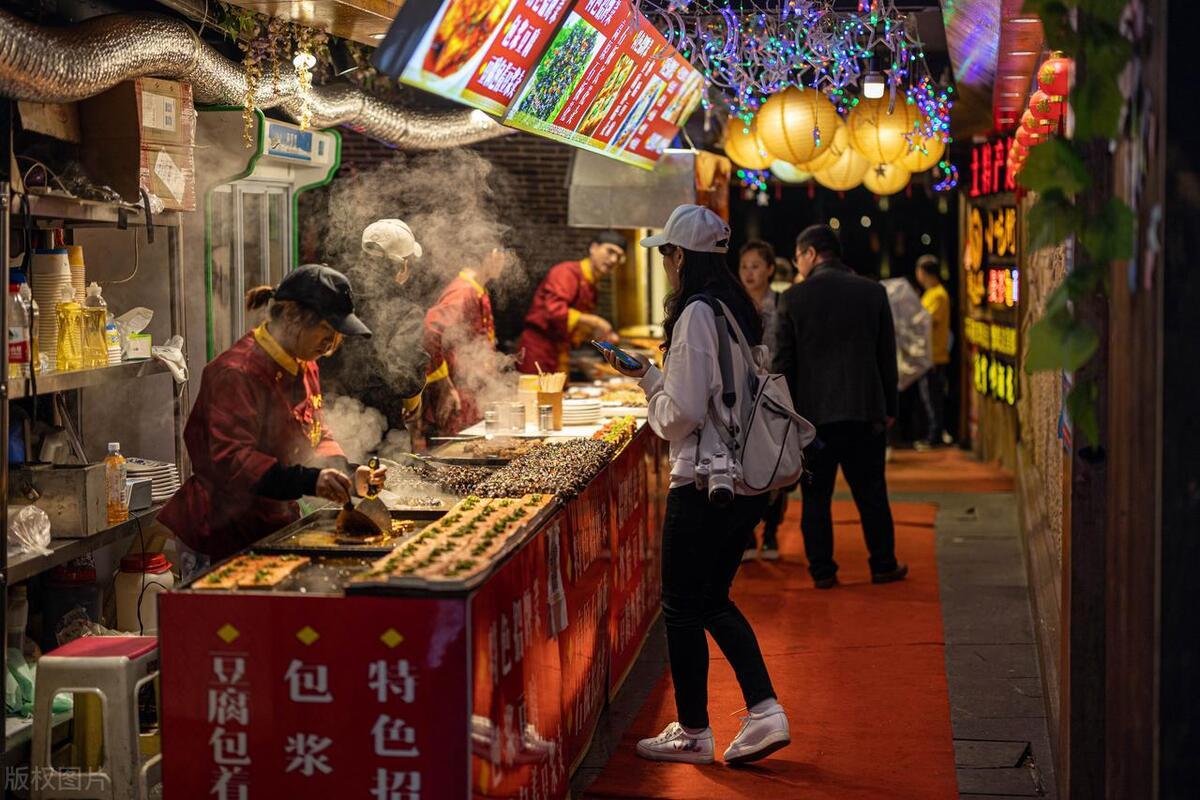 最新主题,最新主题，巷弄深处的独特小店，探索未知的味蕾奇迹！