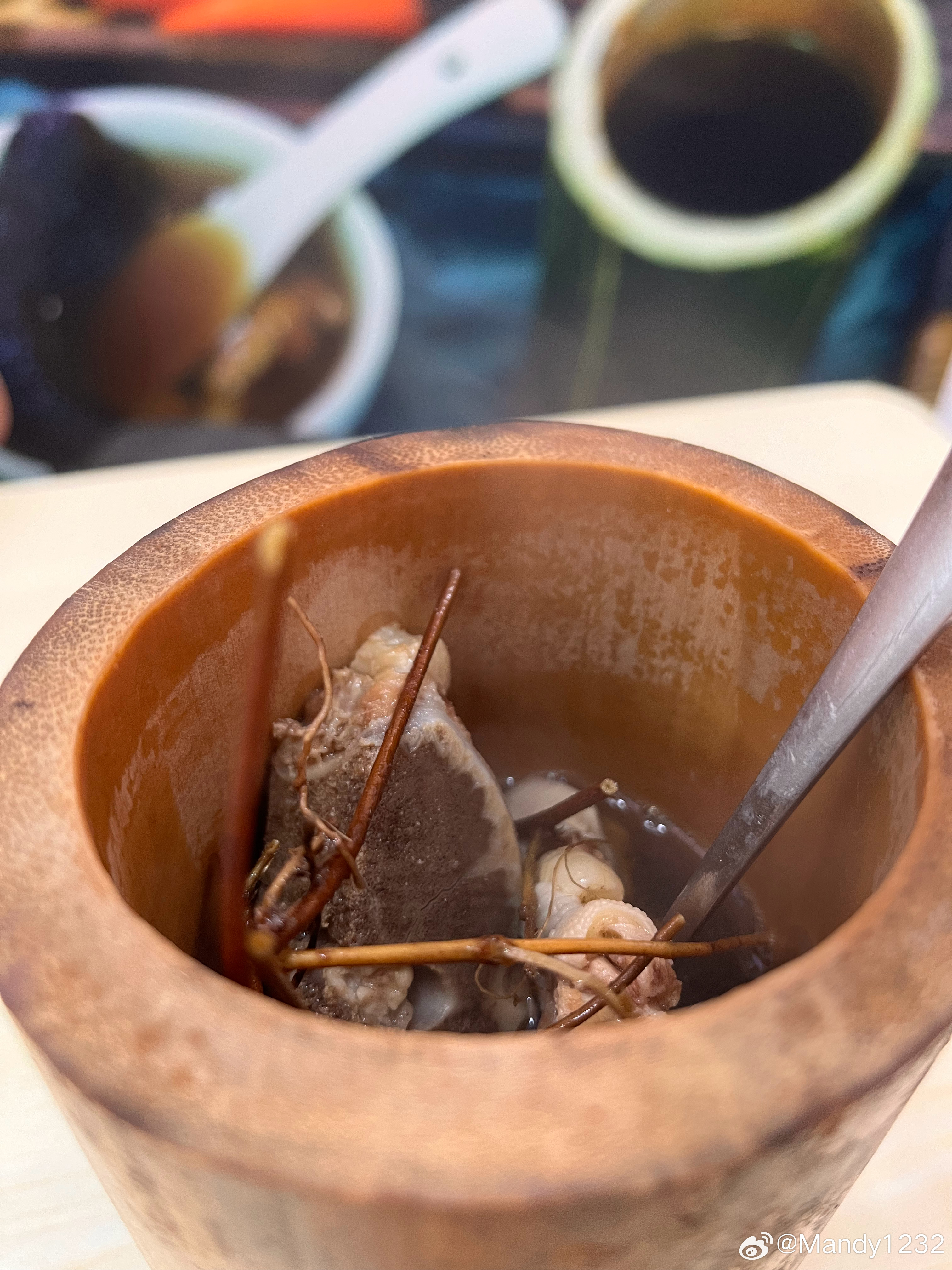 小巷中的隐藏美食宝藏，探索最新款美食