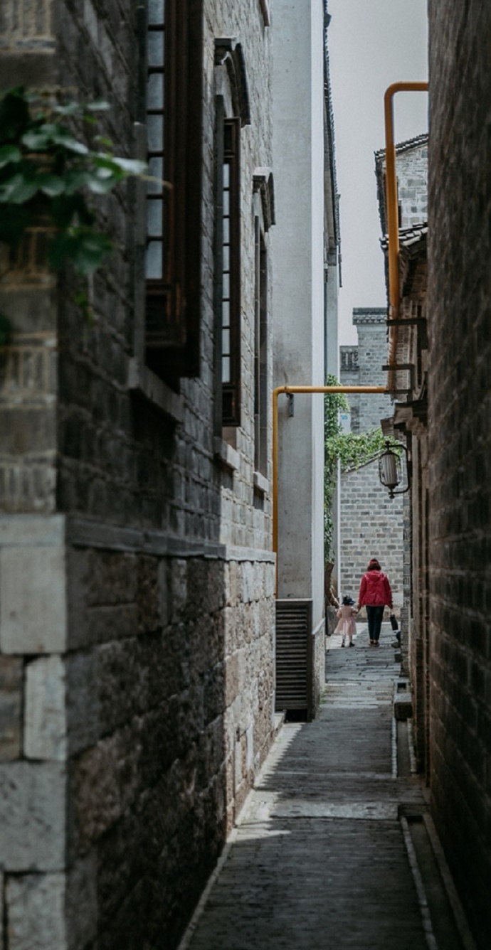 探秘草草最新线路，小巷中的独特风情之旅