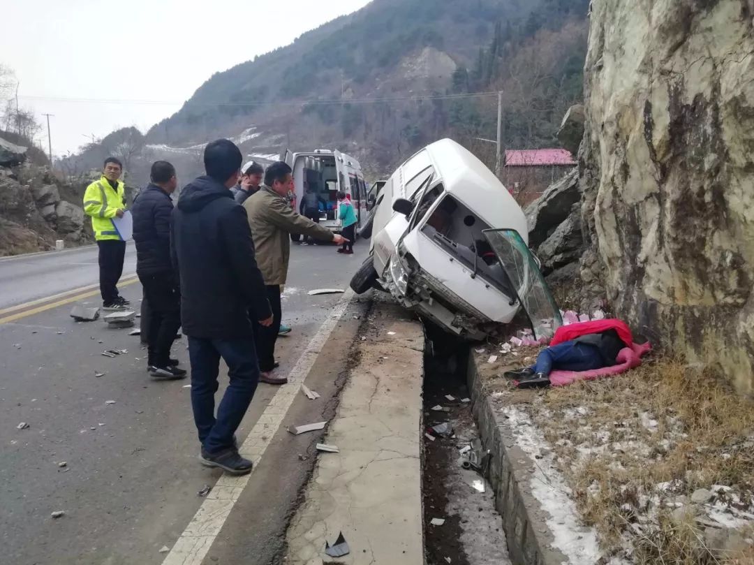 蓝田最新车祸事件报道